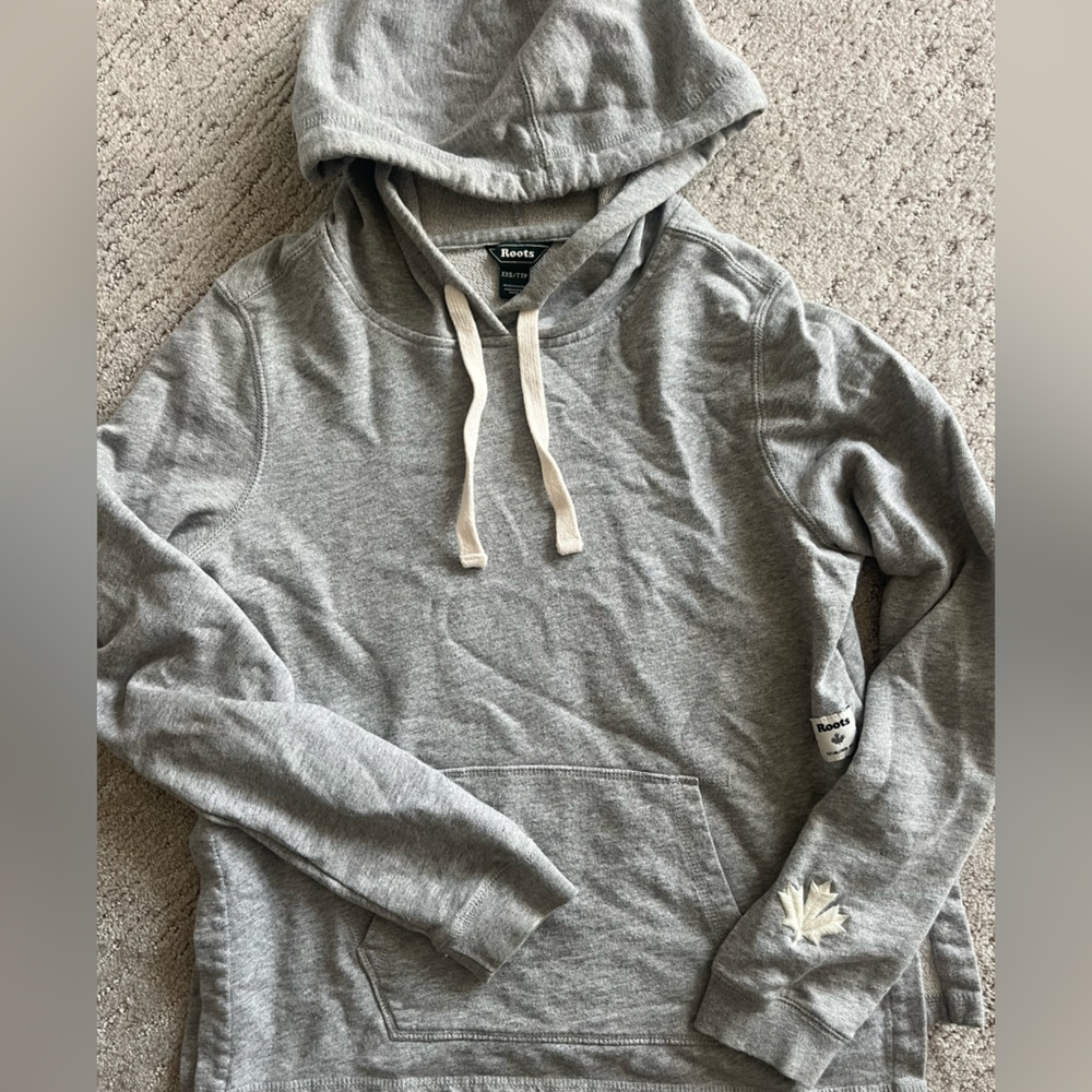 ROOTS heather grey hoodie